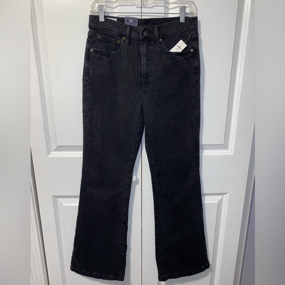 GAP High Waisted Black Flare Jean | 29 short (8 short) | Never Worn with Tags